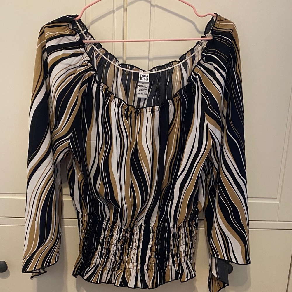 Studio 1940 Wavy Stripe Off-Shoulder Blouse in Black, White & Tan Sz M